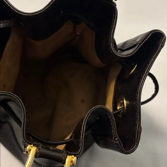 VTG HCL Dark brown 100% pebbled leather bucket crossbody bag gold accents Euro - Picture 8 of 14